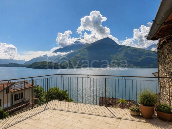 casa indipendente in vendita a Musso in zona Genico
