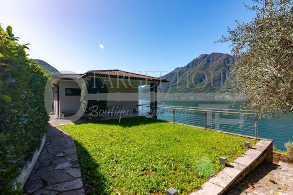 casa indipendente in vendita a Nesso