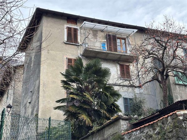 casa semindipendente in vendita a Nesso