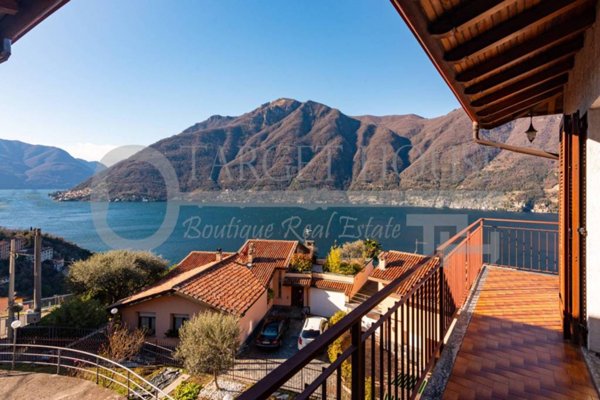 casa indipendente in vendita a Nesso