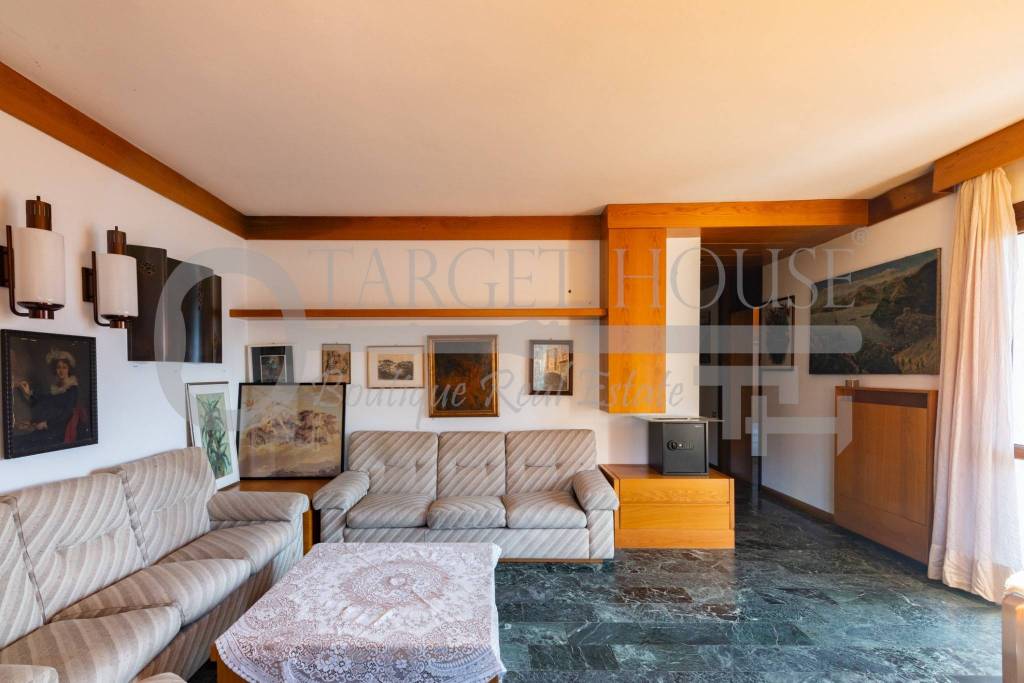 casa indipendente in vendita a Nesso