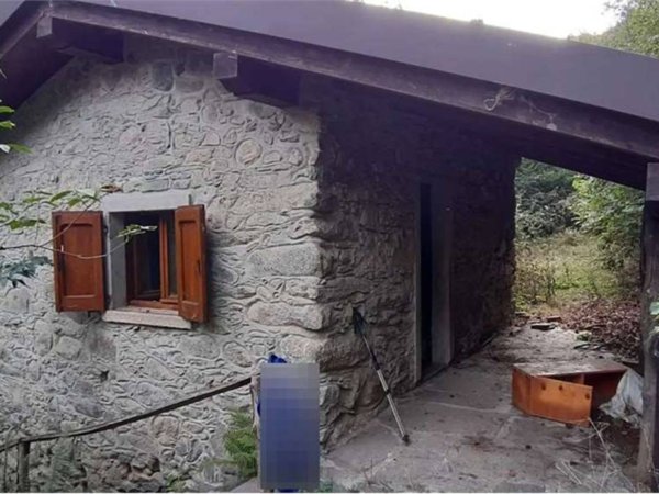 casa indipendente in vendita a Nesso