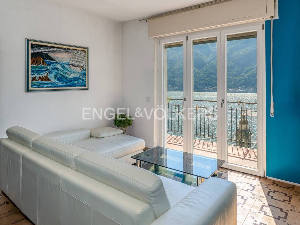 casa indipendente in vendita a Nesso