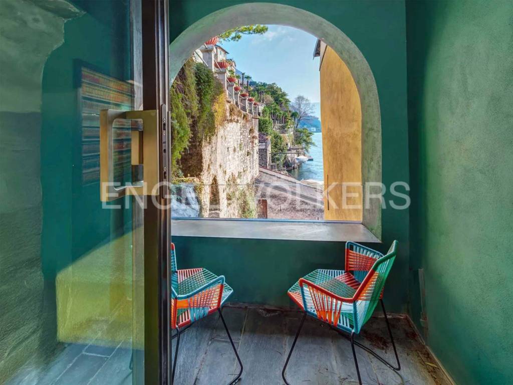 casa indipendente in vendita a Nesso