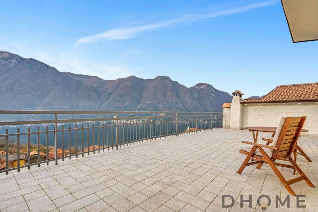 casa indipendente in vendita a Nesso