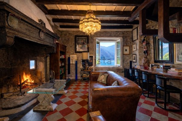 casa indipendente in vendita a Nesso