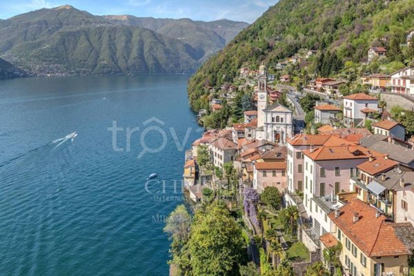 casa indipendente in vendita a Nesso