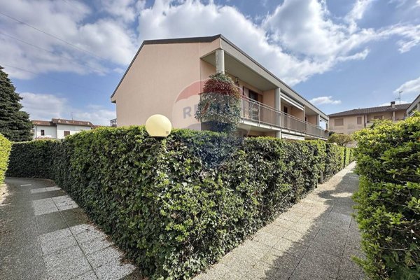 casa indipendente in vendita a Novedrate