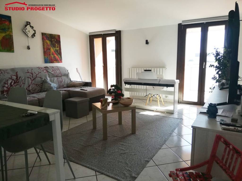 appartamento in vendita a Novedrate
