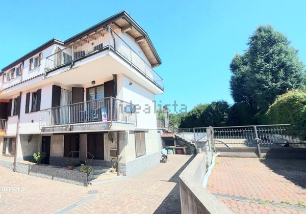 casa indipendente in vendita a Novedrate