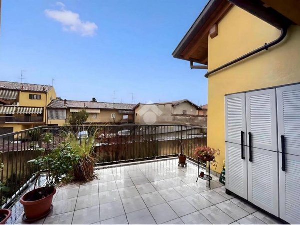 appartamento in vendita a Novedrate