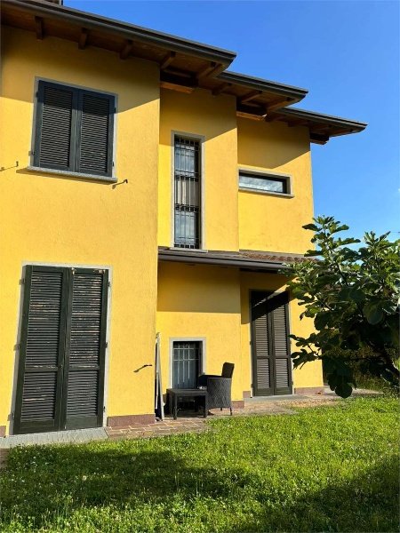 casa indipendente in vendita a Novedrate
