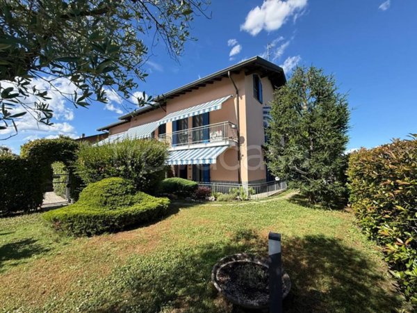 casa indipendente in vendita a Novedrate in zona Villaggio San Giuseppe