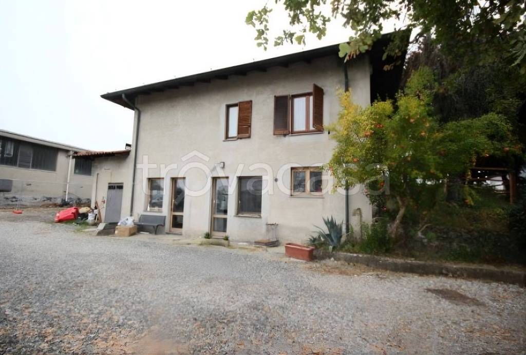 appartamento in vendita a Novedrate in zona Villaggio San Giuseppe