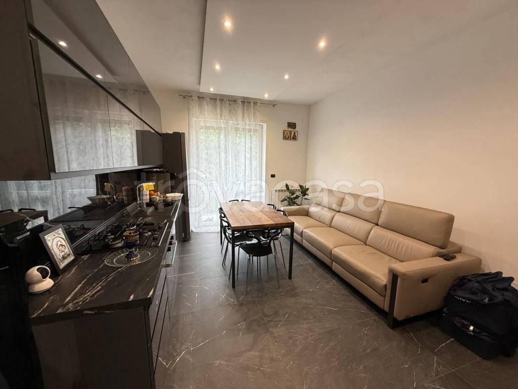 appartamento in vendita a Novedrate in zona Villaggio San Giuseppe
