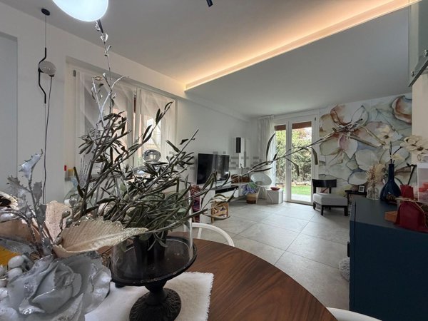 casa indipendente in vendita a Novedrate in zona Villaggio San Giuseppe