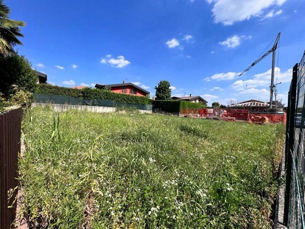 terreno edificabile in vendita ad Olgiate Comasco