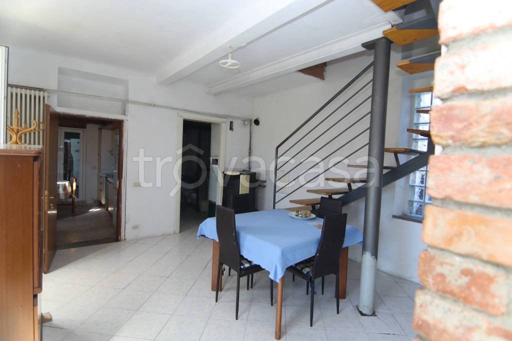 casa indipendente in vendita ad Olgiate Comasco