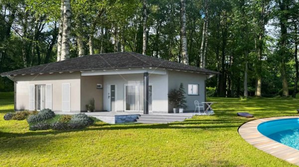 casa indipendente in vendita ad Olgiate Comasco