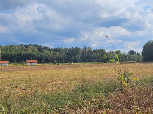 terreno agricolo in vendita ad Olgiate Comasco