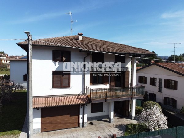 casa indipendente in vendita ad Olgiate Comasco