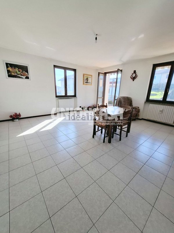 casa indipendente in vendita ad Olgiate Comasco
