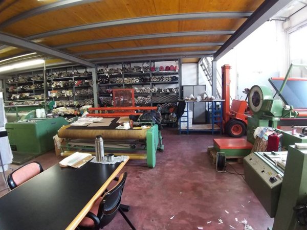 locale commerciale in vendita ad Olgiate Comasco