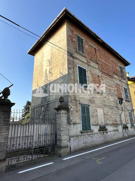 casa indipendente in vendita ad Olgiate Comasco