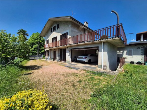 casa indipendente in vendita ad Olgiate Comasco