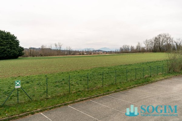 terreno industriale in vendita ad Olgiate Comasco