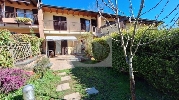 appartamento in vendita ad Olgiate Comasco in zona Gerbo