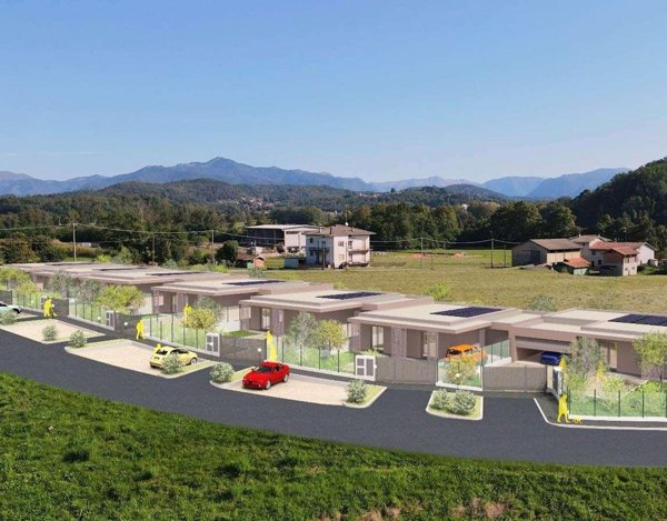 casa indipendente in vendita ad Olgiate Comasco