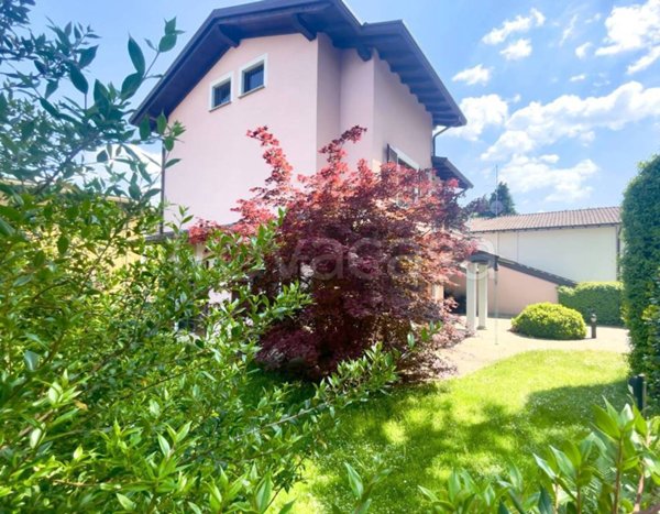 casa indipendente in vendita ad Olgiate Comasco