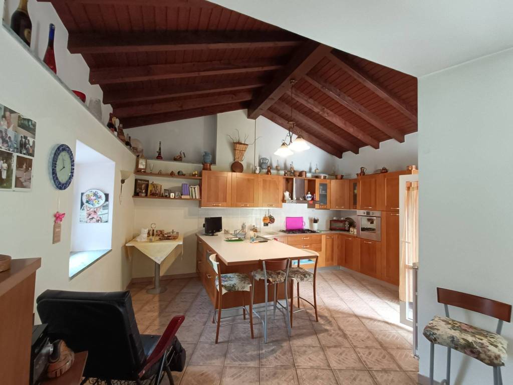 casa indipendente in vendita ad Olgiate Comasco
