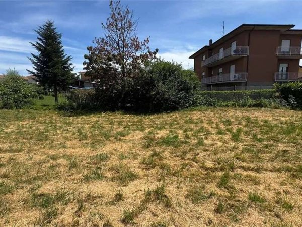 terreno edificabile in vendita ad Olgiate Comasco