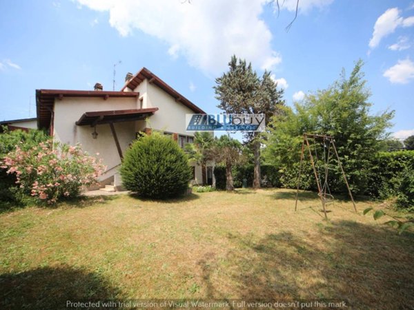 casa indipendente in vendita ad Olgiate Comasco