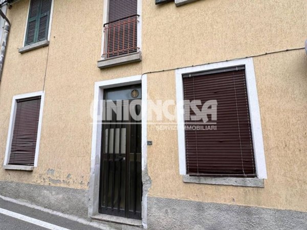 casa indipendente in vendita ad Olgiate Comasco