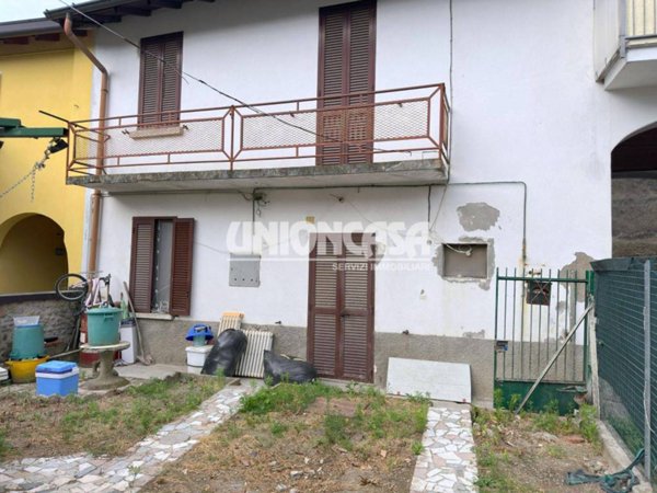 casa indipendente in vendita ad Olgiate Comasco