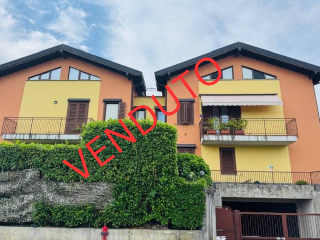 appartamento in vendita ad Olgiate Comasco in zona Gerbo