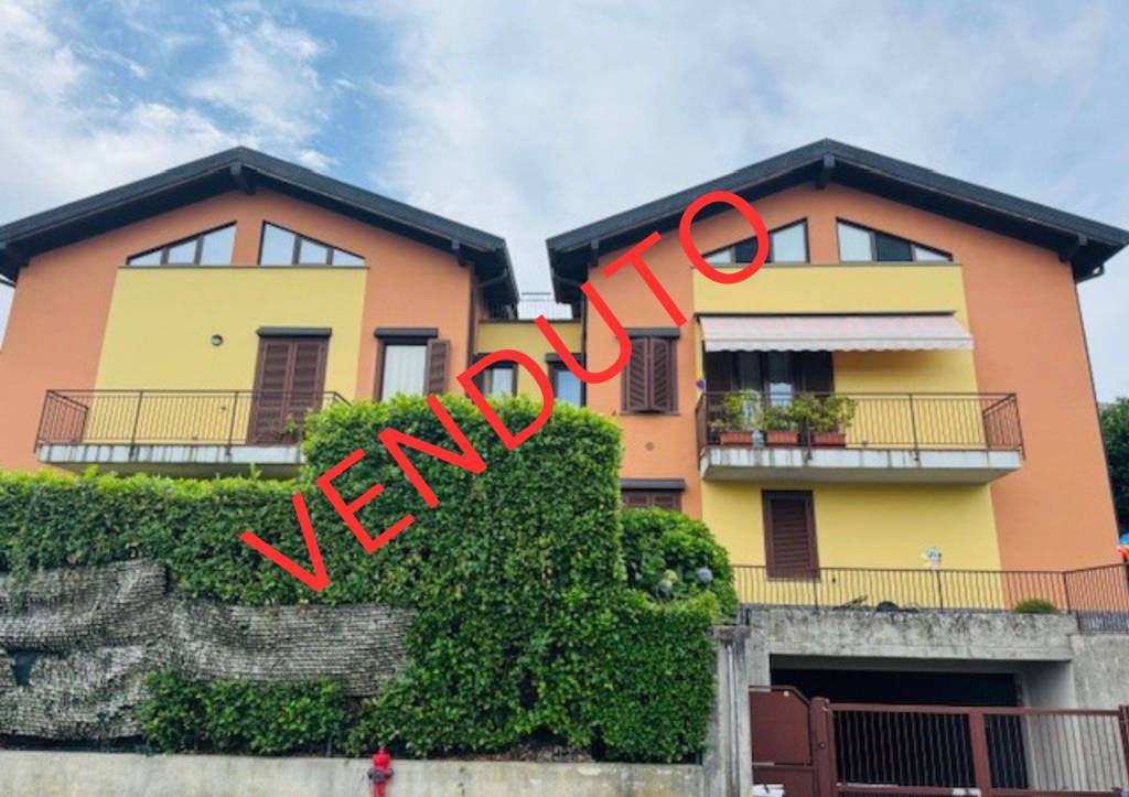 appartamento in vendita ad Olgiate Comasco in zona Gerbo