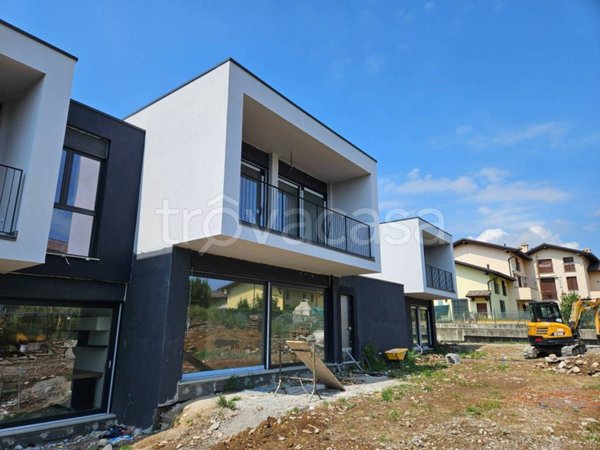 casa indipendente in vendita ad Olgiate Comasco