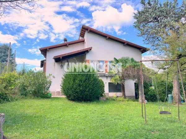 casa indipendente in vendita ad Olgiate Comasco