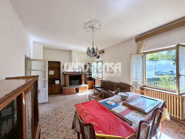 casa indipendente in vendita ad Olgiate Comasco