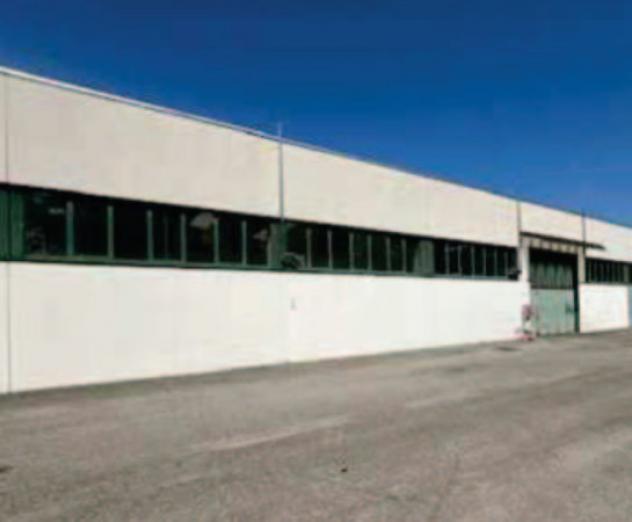 locale commerciale in vendita ad Olgiate Comasco in zona Boscone