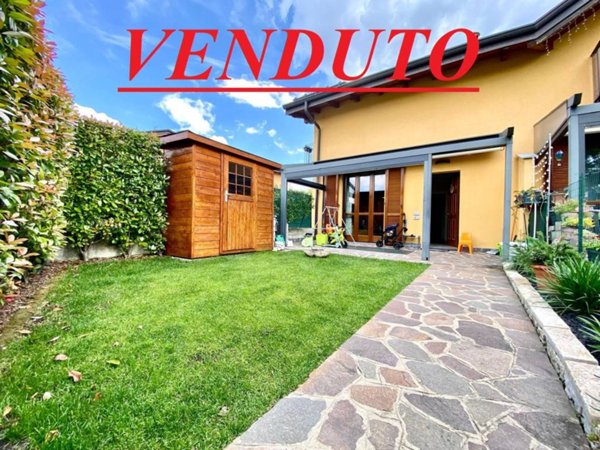 casa indipendente in vendita ad Olgiate Comasco