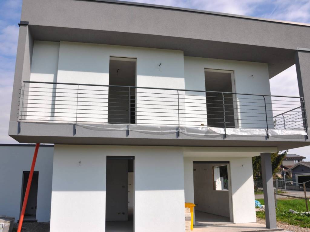 casa indipendente in vendita ad Olgiate Comasco