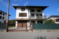 casa indipendente in vendita ad Olgiate Comasco