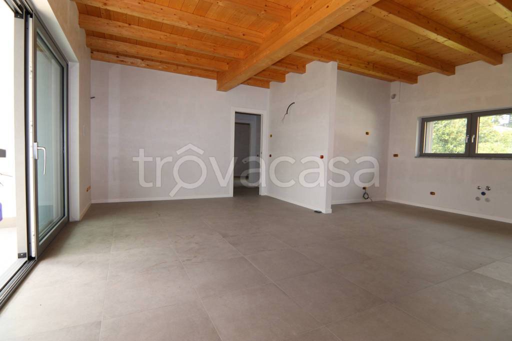 appartamento in vendita ad Olgiate Comasco