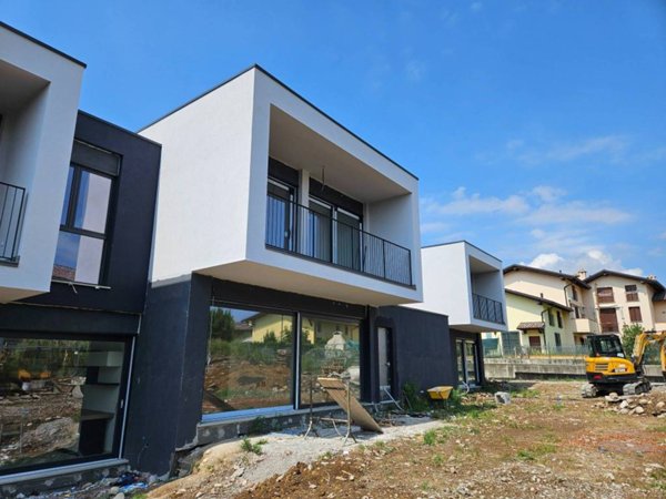 casa indipendente in vendita ad Olgiate Comasco