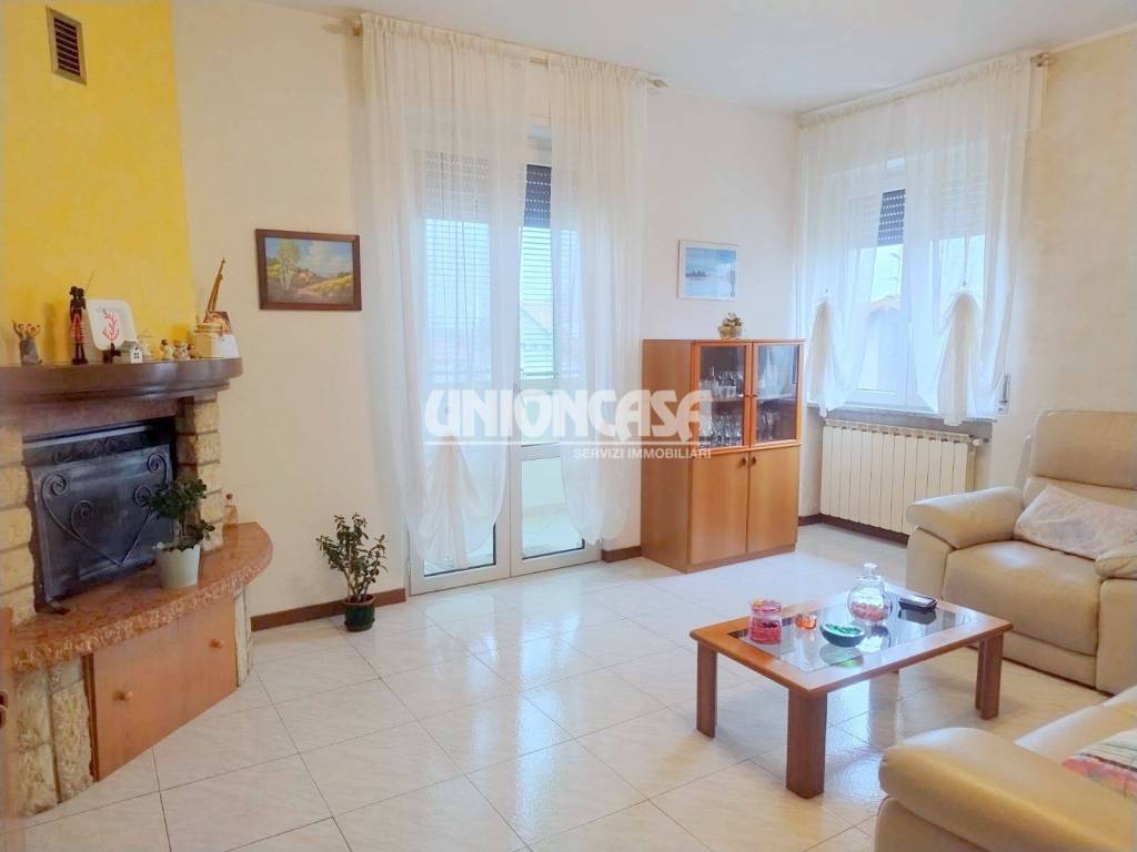 appartamento in vendita ad Olgiate Comasco